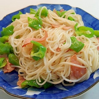 麺つゆで　ハムと甘長とうがらしの焼き素麺